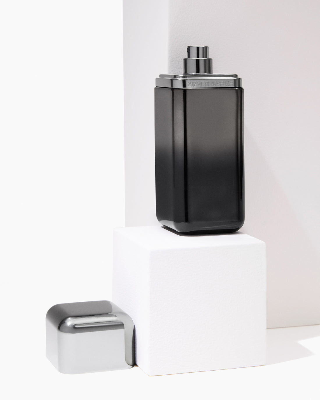 Carolina Herrera 212 VIP Black Elixir Eau de Parfum Men